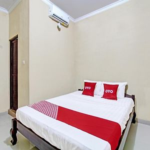 OYO 91353 Hotel Surya Andesa